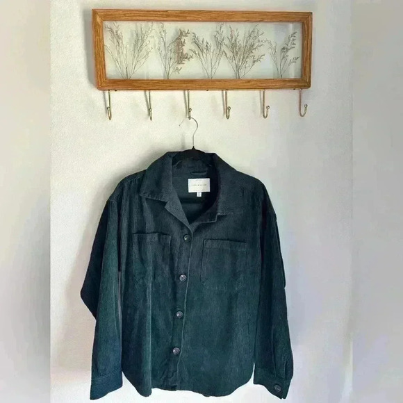 The Lucky Brand corduroy long sleeve button up in emerald green. Brand new! - Picture 1 of 4